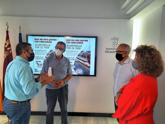 El Ayuntamiento apoya la concentración a favor de mantenimiento del tren de cercanías Murcia-Águilas - 2, Foto 2