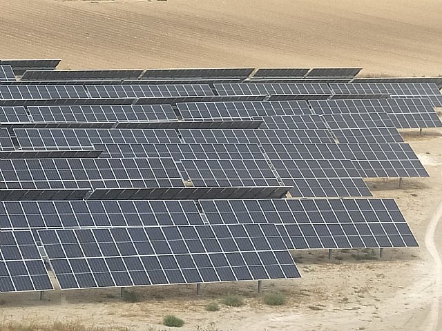 Cada vez son más los colectivos y ciudadanos que se preocupan por el problema de las placas solares - 2, Foto 2
