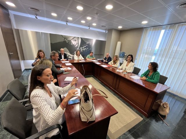 Los consejeros Marcos Ortuño, Conchita Ruiz y Carmen Conesa y la diputada Mirian Guardiola renuncian a sus escaños - 4, Foto 4