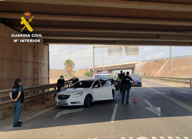 La Unidad de Seguridad Ciudadana de la Benemérita detiene a más de una treintena de personas - 3, Foto 3