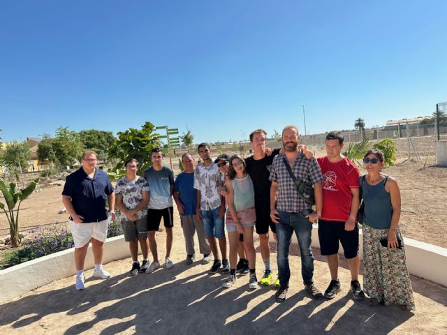 Sembrando Valores jardín homenaje a Mayte Defruc fundadora de Prometeo - 4, Foto 4