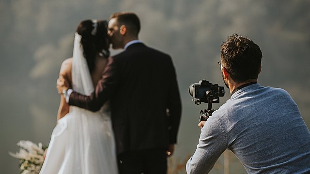 Las bodas religiosas ya no están de moda: bajan las solicitudes de servicios para matrimonios en la Iglesia - 1, Foto 1