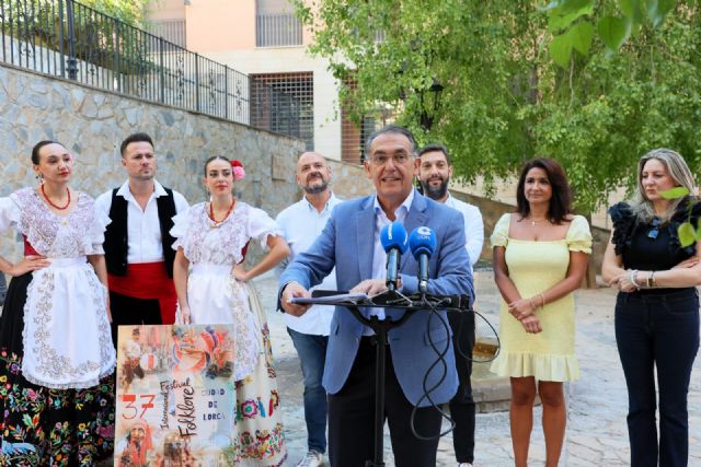 Lorca se convierte en punto de encuentro entre culturas, música y tradición con el XXXVII Festival Internacional de Folklore Ciudad de Lorca - 2, Foto 2