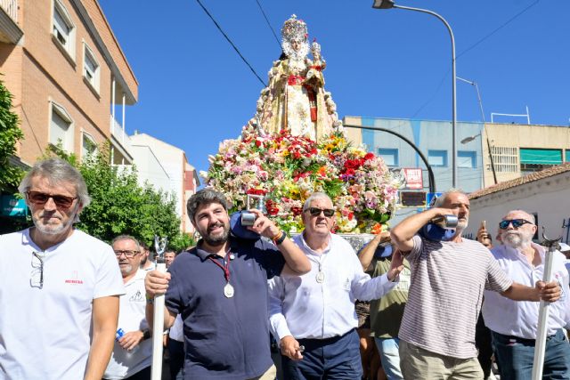López Miras acompa&ntilde;a la Virgen de la Fuensanta en una romería histórica - 2, Foto 2