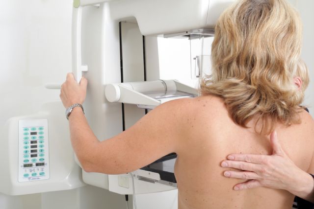 Los hospitales del Grupo HLA cuentan con tecnología avanzada para el diagnóstico precoz del cáncer de mama., Foto 1
