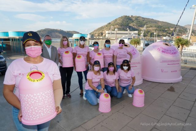 La campaña solidaria Recicla Vidrio por Ellas instala seis contenedores en Cartagena por el cáncer de mama - 1, Foto 1