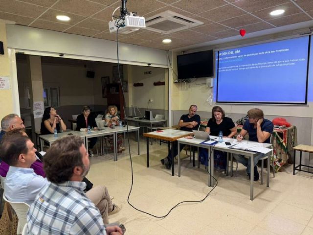 MC demanda el cese de la presidenta de la Junta Vecinal de Los Dolores ante su actitud caciquil - 2, Foto 2