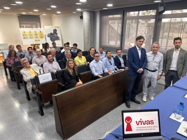 El Gobierno regional y la Asociación de Promotores analizan las oportunidades del nuevo modelo de vivienda asequible para satisfacer la demanda actual - 1, Foto 1