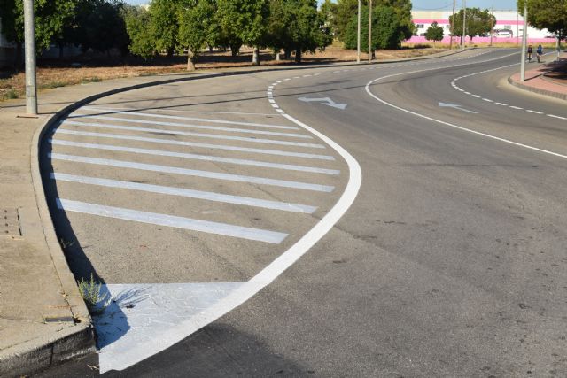 Continúa el repintado de la señalización horizontal en diversas calles del municipio - 3, Foto 3