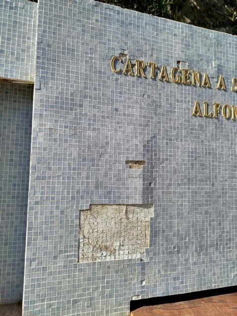 El Partido Cantonal de Cartagena pide la restauración de los elementos ornamentales del Parque Torres - 4, Foto 4
