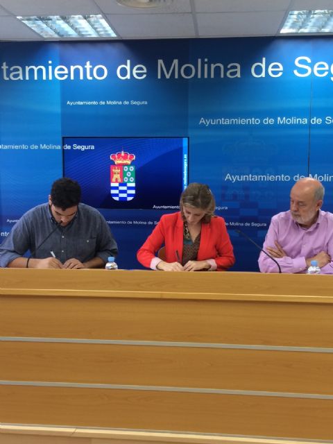El Ayuntamiento de Molina de Segura y la Asociación Orquesta de Cuerda Hims Mola firman un convenio de colaboración - 2, Foto 2