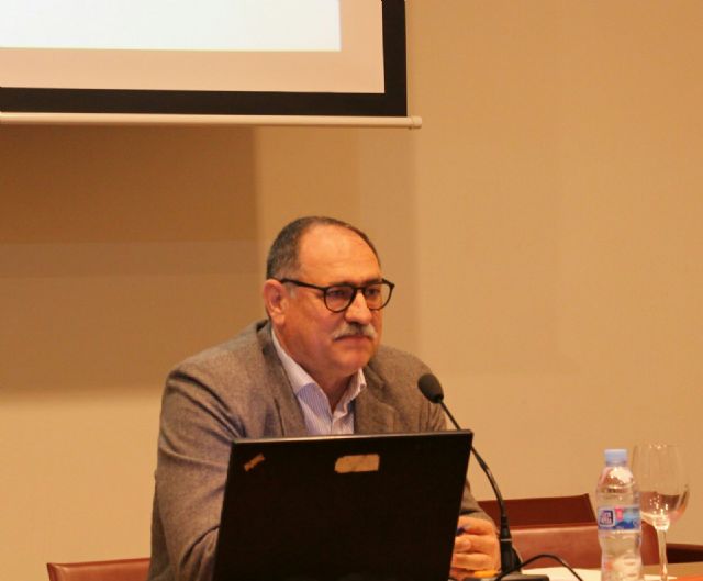 Presentado en el Casino de Murcia el libro 'El Castillo de Jumilla: Historia de un centinela' - 3, Foto 3