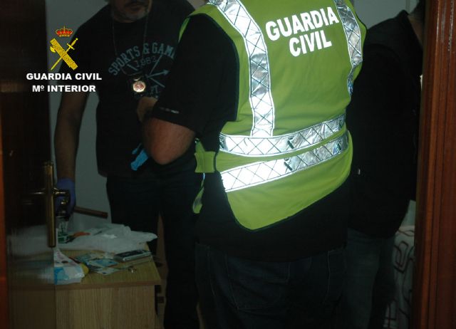 La Guardia Civil detiene a cinco personas por tráfico de cocaína en Caravaca de la Cruz - 3, Foto 3