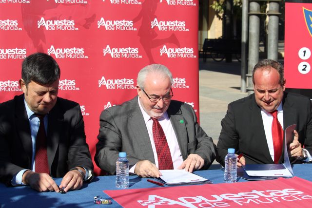 Apuestas de Murcia renueva su compromiso con el proyecto deportivo de la UCAM - 2, Foto 2