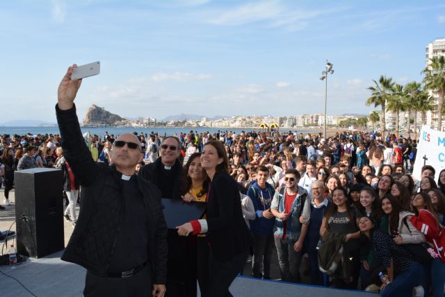 2.200 jóvenes participan en Águilas en el XI Encuentro de Alumnos de Religión Católica - 3, Foto 3