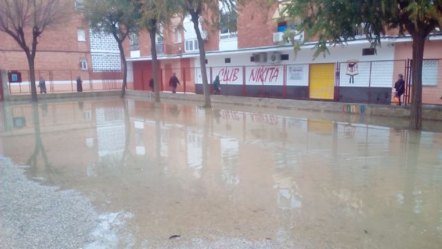 El patio del CEIP Ciudad de La Paz de El Palmar se inunda ante la inacción del Gobierno local - 2, Foto 2
