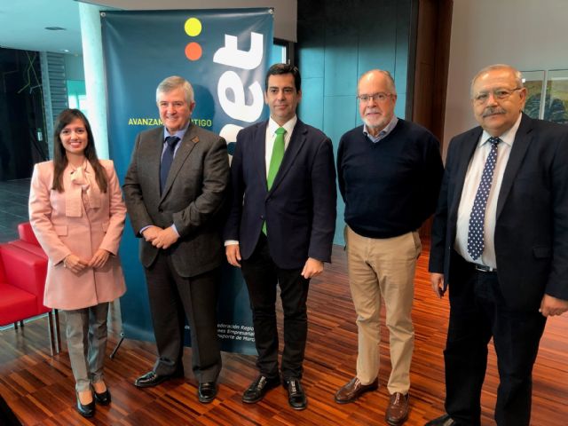 El Gobierno regional propone crear 'corredores abiertos' para garantizar la circulación de camiones por la frontera francesa - 1, Foto 1