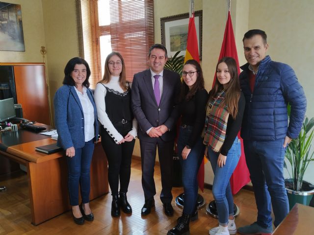 La alumna más creativa de la Región es de Alcantarilla - 1, Foto 1