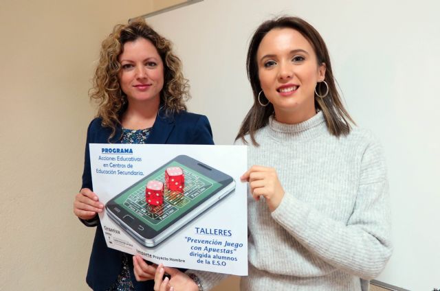 El Ayuntamiento de Caravaca, en colaboración con los centros educativos, inicia los talleres de prevención a la adicción al juego en adolescentes - 1, Foto 1