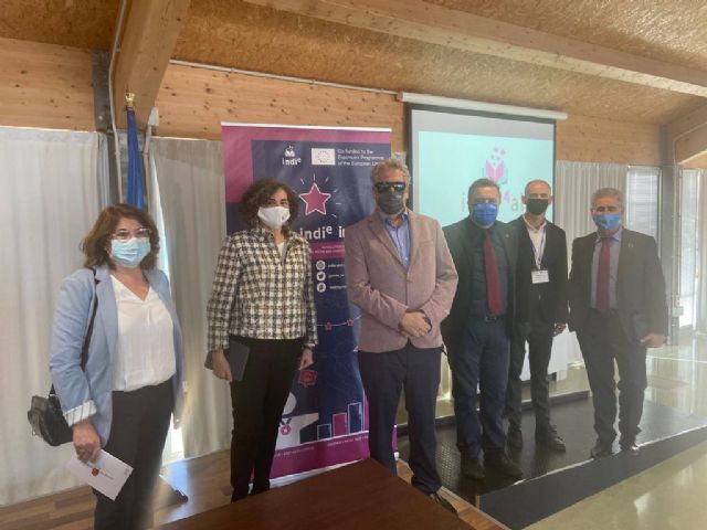 El proyecto Erasmus+ ´INDIe´ incorpora los recursos digitales y la innovación interactiva a la docencia - 1, Foto 1