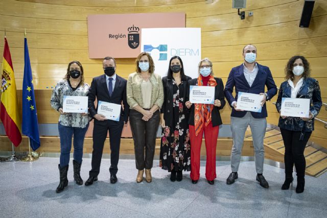 Cinco empresas reciben el Distintivo de Igualdad de la Región de Murcia - 1, Foto 1