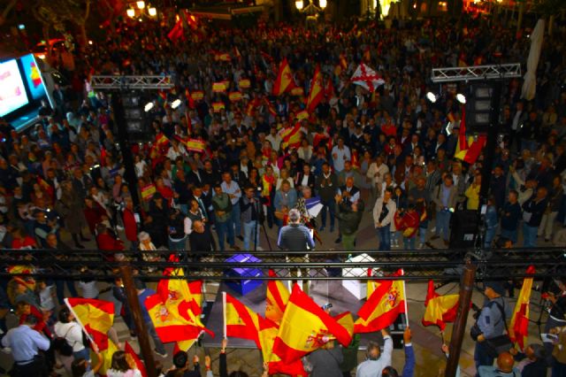 Más de 2.000 personas claman en Lorca en defensa de la democracia y en contra de la amnistía - 4, Foto 4