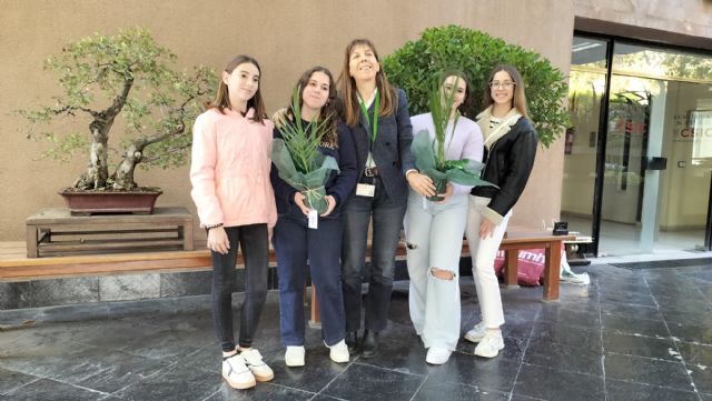 Abanilla contribuye a la Semana de la Ciencia con sus palmeras y talento joven - 3, Foto 3