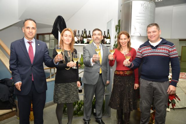 El alcalde José López, padrino de la añada del vino Tomás Ferro - 1, Foto 1