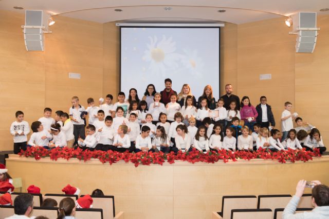 310 escolares cantan a la navidad en el certamen de villancicos - 3, Foto 3