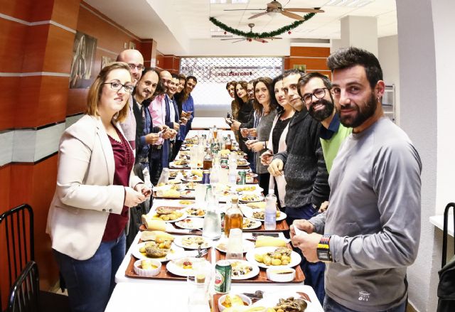 Empresarios cartageneros celebran la Comida de Navidad en el comedor social de Cáritas. - 5, Foto 5