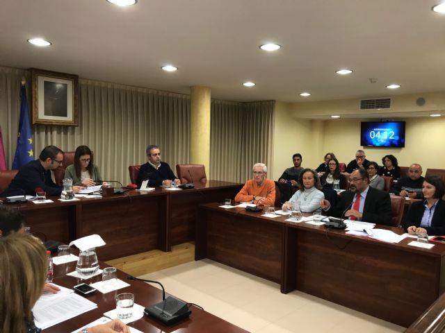 El PSOE aprueba un presupuesto en el que crecen las partidas sociales y se sigue reduciendo la presión fiscal sobre los ciudadanos - 1, Foto 1