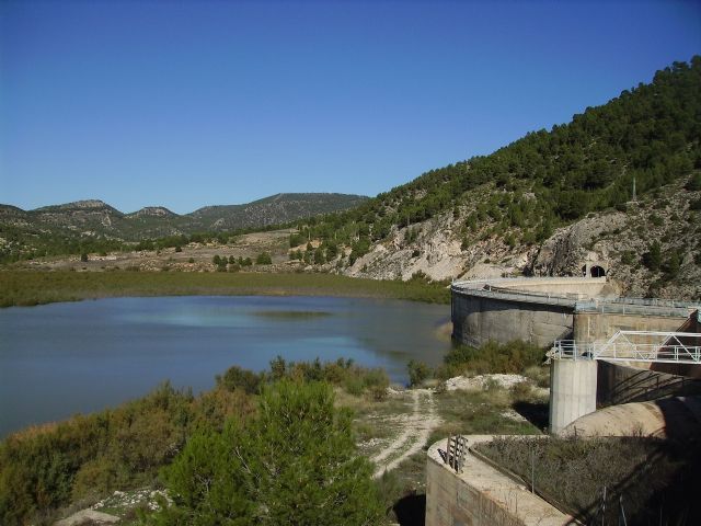 El PSOE pide que se retomen los proyectos para incrementar la capacidad de almacenamiento de agua para riego en el Pantano de Valdeinfierno - 1, Foto 1