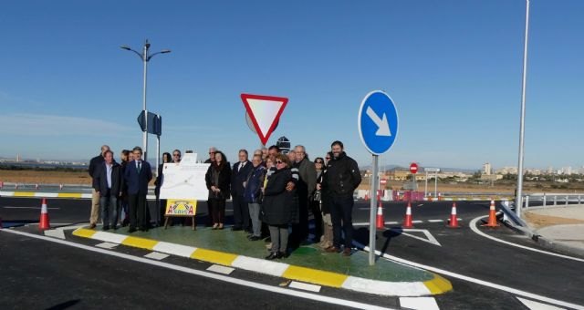 Fomento pone en servicio una nueva rotonda en la autovía de La Manga para mejorar el acceso a Cabo de Palos - 1, Foto 1