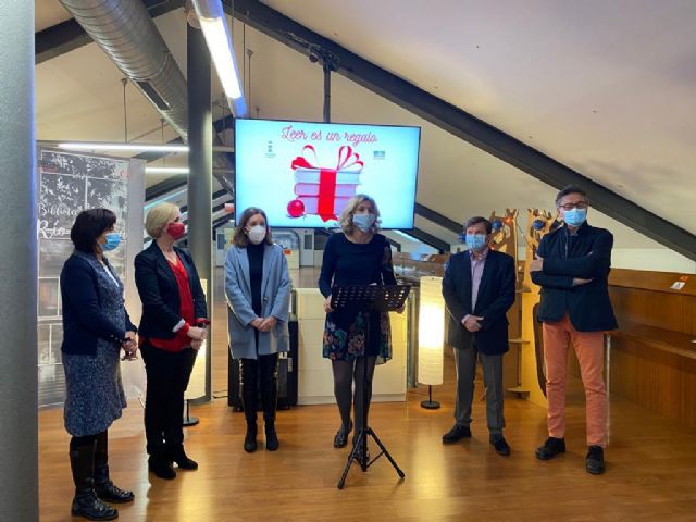 Las Bibliotecas de Murcia invitan a celebrar la Navidad con un programa virtual y audiovisual de recomendaciones literarias, manualidades, cuentacuentos y recetas de cocina - 1, Foto 1