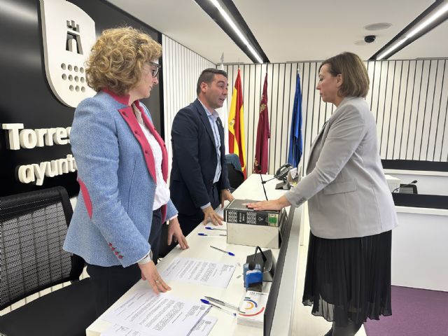 Ocho funcionarios de carrera toman posesión en el Ayuntamiento de Las Torres de Cotillas - 4, Foto 4