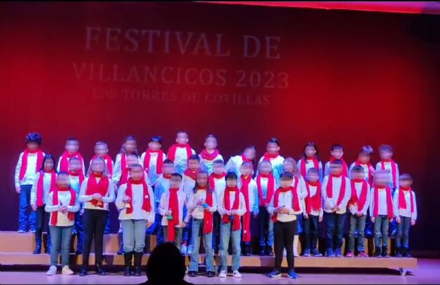 El tradicional festival escolar de villancicos no falta a su cita con la Navidad torreña - 3, Foto 3