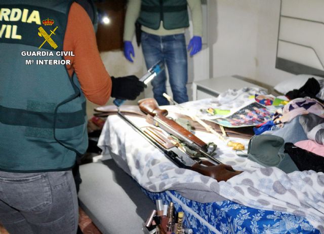 La Guardia Civil desmantela un importante punto de venta de droga que distribuía varios tipos de sustancias tóxicas a consumidores de la Vega Media - 3, Foto 3