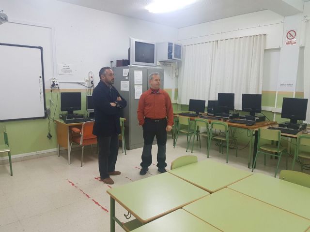 Rafael Gómez visita las instalaciones del CEIP Pedro Martínez Chacas - 2, Foto 2