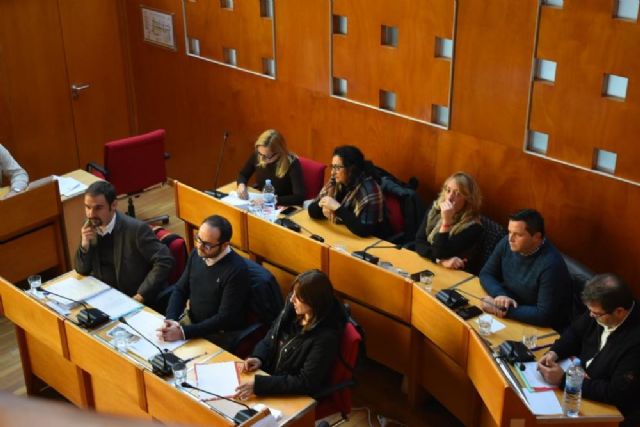 El Pleno convocado por el PSOE pone de manifiesto que al Partido Popular se le ha ido de las manos la gestión de las obras en Lorca - 1, Foto 1