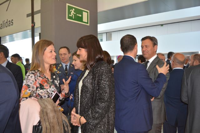 La alcaldesa reivindica, en la inauguración del Aeropuerto Internacional de Murcia, una conexión de transporte entre Corvera y Águilas - 1, Foto 1