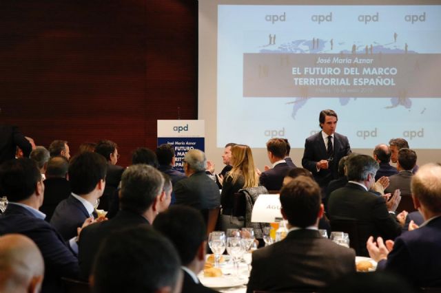 Aznar: Un Estado tiene que establecer límites y fronteras entre lo que es autonomía y soberanía - 2, Foto 2