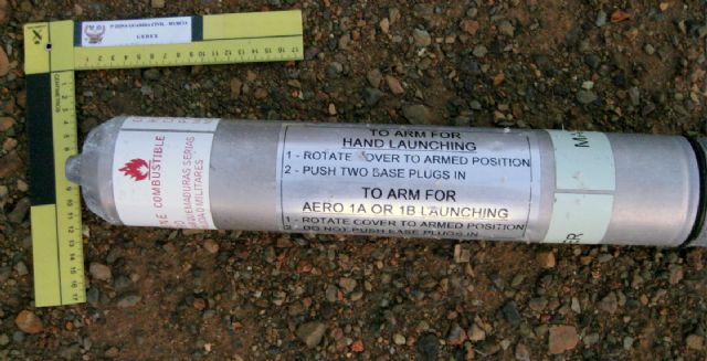 La Guardia Civil desactiva una bengala marina de fósforo - 1, Foto 1