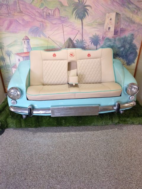 Los alumnos de FP Básica de Cartagena premiados como el Tercer mejor proyecto en innovación educativa e inclusión con nuestro Coche/Sofá Vintage - 4, Foto 4