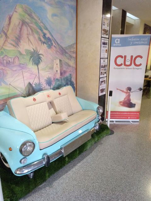 Los alumnos de FP Básica de Cartagena premiados como el Tercer mejor proyecto en innovación educativa e inclusión con nuestro Coche/Sofá Vintage - 5, Foto 5