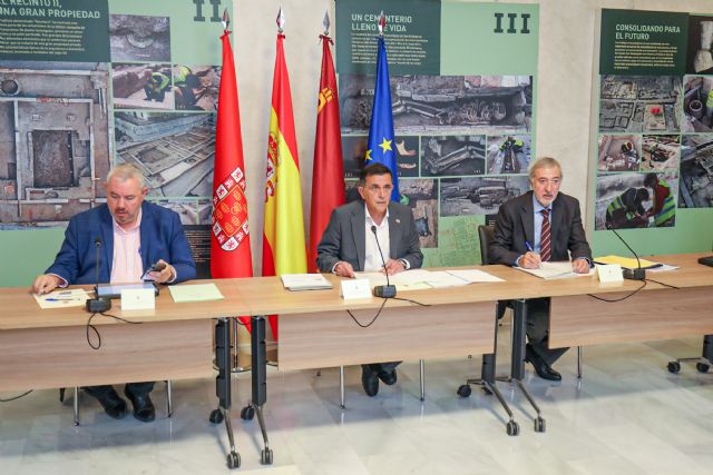 Adjudicada la contratación de la instalación de una planta fotovoltaica de autoconsumo en cubiertas de parking y edificaciones de MercaMurcia - 1, Foto 1