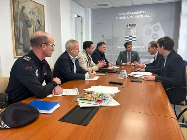 El alcalde consigue el compromiso de Iberdrola de revisar los transformadores del casco urbano y poner en marcha medidas preventivas - 1, Foto 1