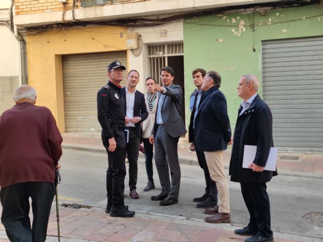 El alcalde consigue el compromiso de Iberdrola de revisar los transformadores del casco urbano y poner en marcha medidas preventivas - 2, Foto 2