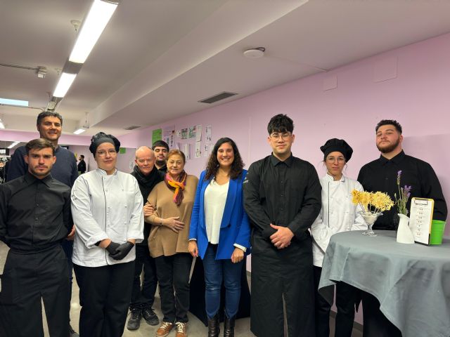 La colaboración y el trabajo en equipo se fusionan para celebrar el I Encuentro de los Puntos de Información Juvenil del Municipio de Murcia - 2, Foto 2