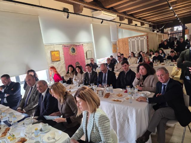 El Ayuntamiento apuesta por el autoempleo y la formación como palancas para potenciar la generación de puestos de trabajo entre los jóvenes - 4, Foto 4