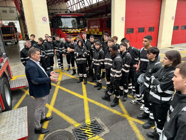 Bomberos y Policía Local de Murcia acercan su labor a los futuros profesionales de emergencias - 3, Foto 3